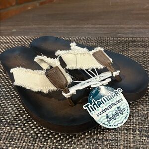 NWT Tidewater Frayed Canvas Strap Flip Flops - Black & Cream